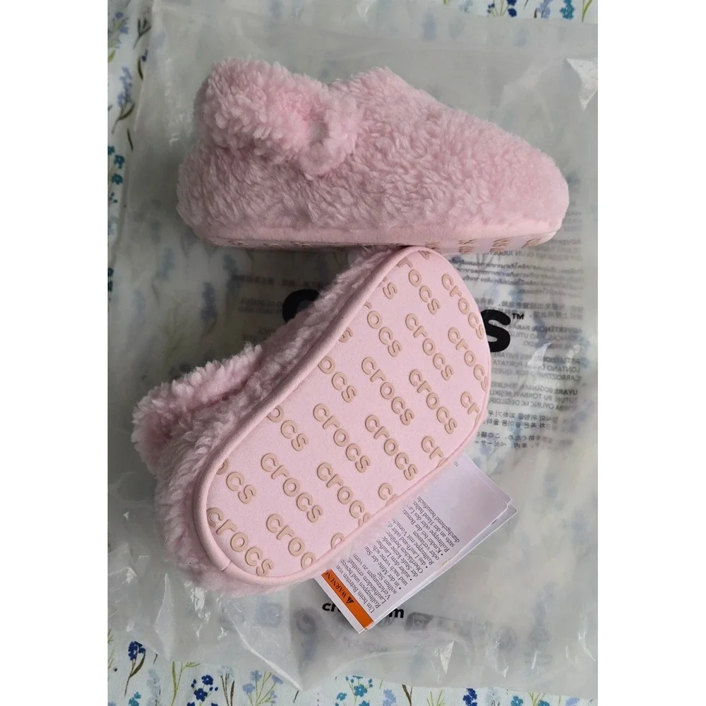 Crocs‎ Classic Cozzzy Slipper Pink Kids Size C7 Fuzzy Plush Warm